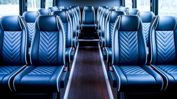 racine 20 passenger minibus rental