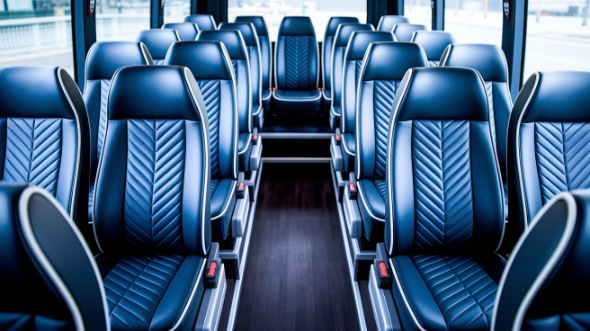 racine 25 passenger minibus rental