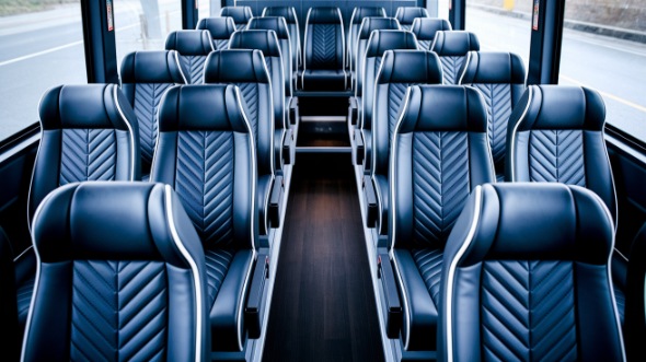 racine 30 passenger minibus rental